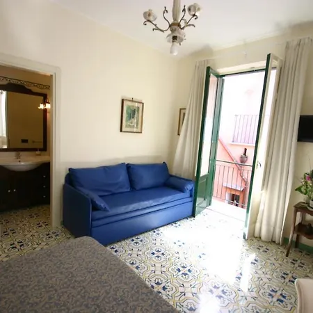 Sorrento Inn Guesthouse