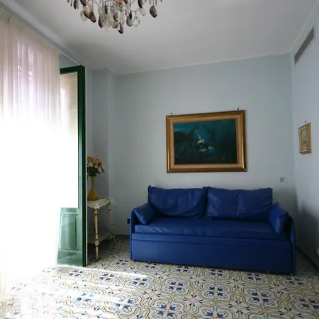 بيت ضيافة Sorrento Inn Guesthouse سورينتو