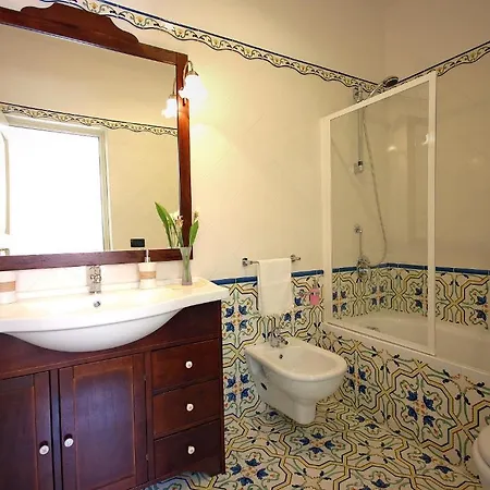 بيت ضيافة Sorrento Inn Guesthouse